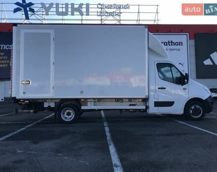 Белый Рено Мастер, объемом двигателя 2.3 л и пробегом 269 тыс. км за 24990 $, фото 5 на Automoto.ua