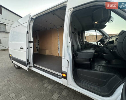 Белый Рено Мастер, объемом двигателя 2.3 л и пробегом 201 тыс. км за 17500 $, фото 52 на Automoto.ua