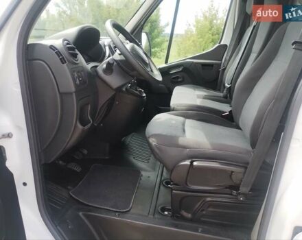 Белый Рено Мастер, объемом двигателя 2.3 л и пробегом 215 тыс. км за 16500 $, фото 10 на Automoto.ua