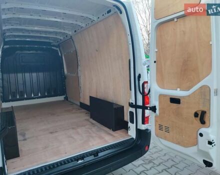 Белый Рено Мастер, объемом двигателя 2.3 л и пробегом 315 тыс. км за 17600 $, фото 72 на Automoto.ua