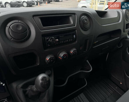Белый Рено Мастер, объемом двигателя 2.3 л и пробегом 301 тыс. км за 14900 $, фото 40 на Automoto.ua