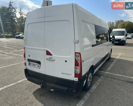 Белый Рено Мастер, объемом двигателя 2.3 л и пробегом 185 тыс. км за 23999 $, фото 2 на Automoto.ua