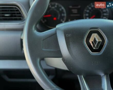 Белый Рено Мастер, объемом двигателя 2.3 л и пробегом 242 тыс. км за 18500 $, фото 10 на Automoto.ua