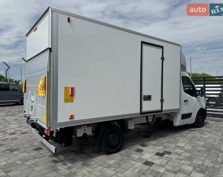 Белый Рено Мастер, объемом двигателя 2.3 л и пробегом 166 тыс. км за 24900 $, фото 2 на Automoto.ua