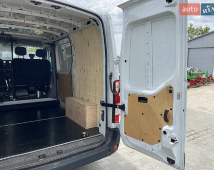 Белый Рено Мастер, объемом двигателя 2.3 л и пробегом 157 тыс. км за 16600 $, фото 21 на Automoto.ua