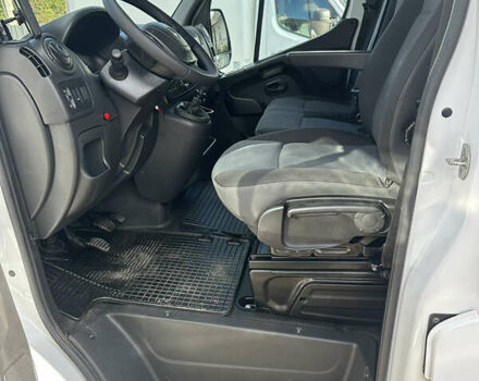 Белый Рено Мастер, объемом двигателя 2.3 л и пробегом 223 тыс. км за 22263 $, фото 13 на Automoto.ua