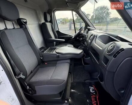 Белый Рено Мастер, объемом двигателя 2.3 л и пробегом 280 тыс. км за 17950 $, фото 11 на Automoto.ua