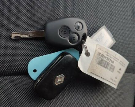 Білий Рено Мастєр, об'ємом двигуна 2.3 л та пробігом 220 тис. км за 16900 $, фото 74 на Automoto.ua