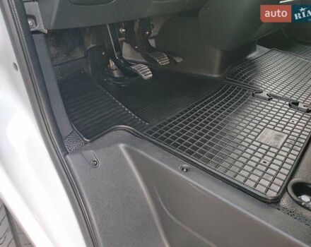 Білий Рено Мастєр, об'ємом двигуна 2.3 л та пробігом 220 тис. км за 16900 $, фото 38 на Automoto.ua