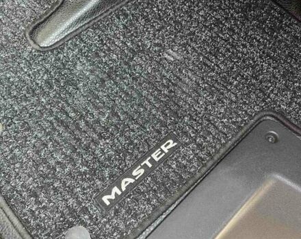 Белый Рено Мастер, объемом двигателя 2.3 л и пробегом 296 тыс. км за 17500 $, фото 14 на Automoto.ua