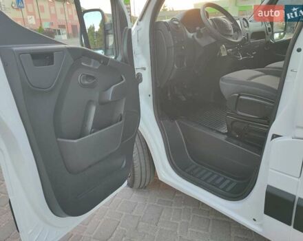 Білий Рено Мастєр, об'ємом двигуна 2.3 л та пробігом 220 тис. км за 16900 $, фото 33 на Automoto.ua