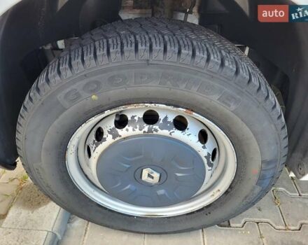 Білий Рено Мастєр, об'ємом двигуна 2.3 л та пробігом 279 тис. км за 18000 $, фото 19 на Automoto.ua