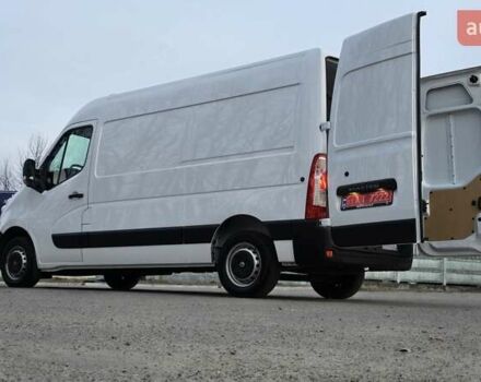 Белый Рено Мастер, объемом двигателя 2.3 л и пробегом 217 тыс. км за 16500 $, фото 3 на Automoto.ua