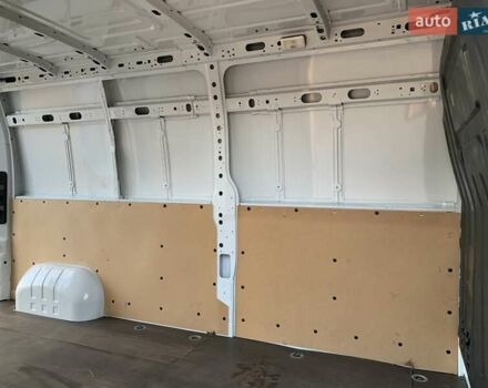 Білий Рено Мастєр, об'ємом двигуна 2.3 л та пробігом 190 тис. км за 17500 $, фото 24 на Automoto.ua