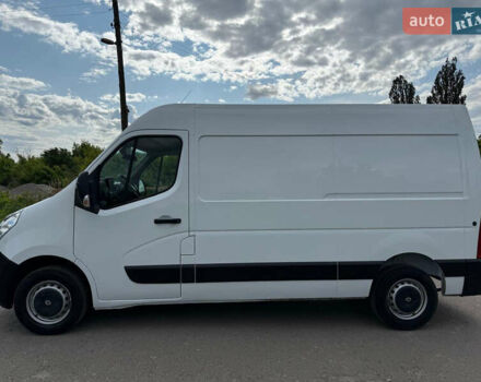 Белый Рено Мастер, объемом двигателя 2.3 л и пробегом 258 тыс. км за 15900 $, фото 2 на Automoto.ua