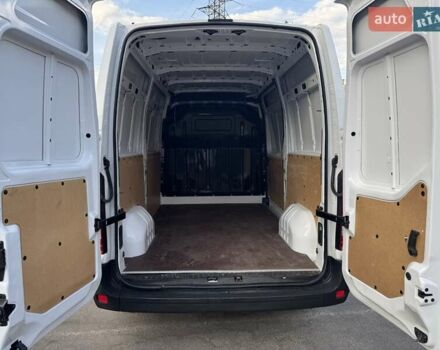 Белый Рено Мастер, объемом двигателя 2.3 л и пробегом 190 тыс. км за 17700 $, фото 44 на Automoto.ua