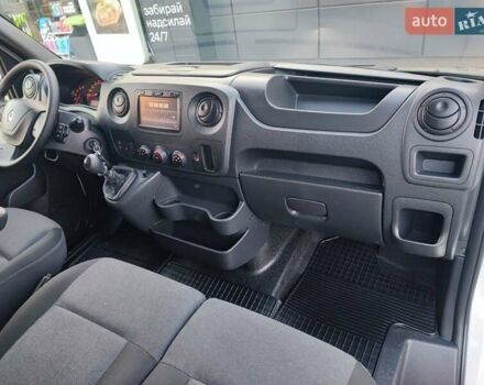 Белый Рено Мастер, объемом двигателя 2.3 л и пробегом 315 тыс. км за 17600 $, фото 66 на Automoto.ua