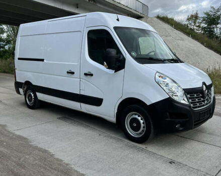 Белый Рено Мастер, объемом двигателя 2.3 л и пробегом 256 тыс. км за 17500 $, фото 2 на Automoto.ua