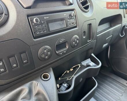 Белый Рено Мастер, объемом двигателя 2.3 л и пробегом 190 тыс. км за 17700 $, фото 33 на Automoto.ua