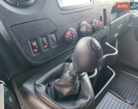 Белый Рено Мастер, объемом двигателя 2.3 л и пробегом 315 тыс. км за 17600 $, фото 51 на Automoto.ua