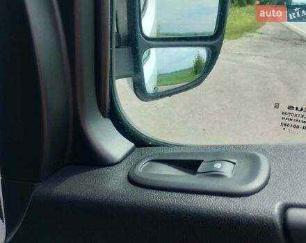 Белый Рено Мастер, объемом двигателя 2.3 л и пробегом 215 тыс. км за 16500 $, фото 17 на Automoto.ua