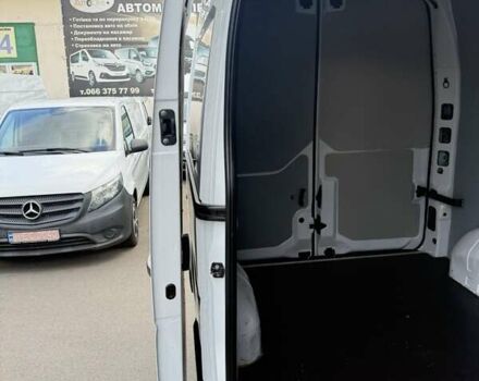 Белый Рено Мастер, объемом двигателя 2.3 л и пробегом 305 тыс. км за 18700 $, фото 24 на Automoto.ua