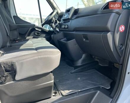 Рено Мастер 2020 в Одессе на Automoto.ua Белый Рено Мастер, объемом двигателя 2.3 л и пробегом 208 тыс. км за 20999 $, фото 27 на Automoto.ua