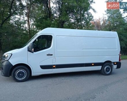 Белый Рено Мастер, объемом двигателя 2.3 л и пробегом 141 тыс. км за 24500 $, фото 3 на Automoto.ua