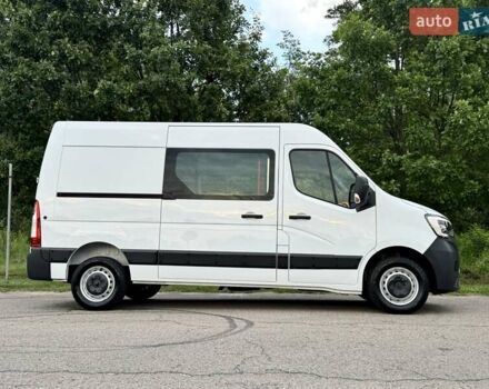 Белый Рено Мастер, объемом двигателя 2.3 л и пробегом 260 тыс. км за 17800 $, фото 5 на Automoto.ua