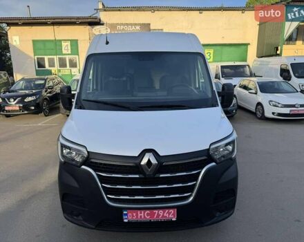 Белый Рено Мастер, объемом двигателя 2.3 л и пробегом 182 тыс. км за 21900 $, фото 2 на Automoto.ua