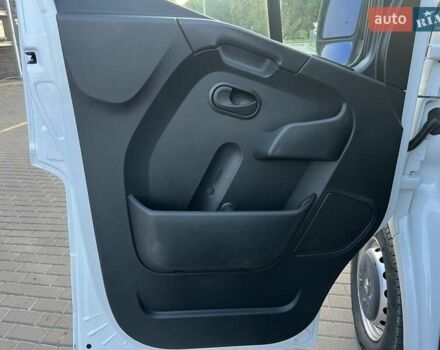 Белый Рено Мастер, объемом двигателя 2.3 л и пробегом 191 тыс. км за 18100 $, фото 55 на Automoto.ua