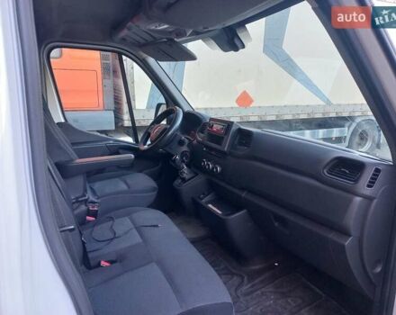 Білий Рено Мастєр, об'ємом двигуна 2.3 л та пробігом 229 тис. км за 16900 $, фото 2 на Automoto.ua