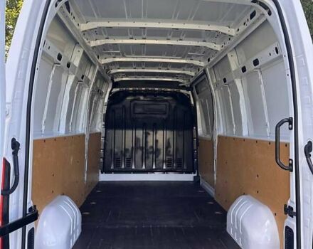 Белый Рено Мастер, объемом двигателя 2.3 л и пробегом 196 тыс. км за 18900 $, фото 52 на Automoto.ua