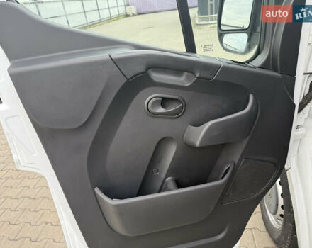 Білий Рено Мастєр, об'ємом двигуна 2.3 л та пробігом 270 тис. км за 16950 $, фото 11 на Automoto.ua