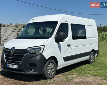 Белый Рено Мастер, объемом двигателя 2.3 л и пробегом 287 тыс. км за 17200 $, фото 2 на Automoto.ua
