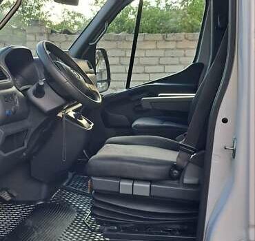 Білий Рено Мастєр, об'ємом двигуна 2.3 л та пробігом 287 тис. км за 18000 $, фото 12 на Automoto.ua