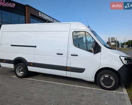 Белый Рено Мастер, объемом двигателя 2.3 л и пробегом 195 тыс. км за 23200 $, фото 2 на Automoto.ua