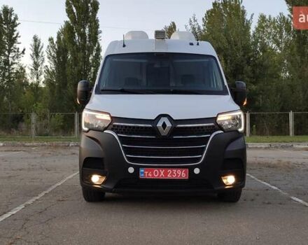 Білий Рено Мастєр, об'ємом двигуна 2.3 л та пробігом 274 тис. км за 15450 $, фото 1 на Automoto.ua