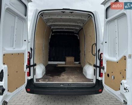 Белый Рено Мастер, объемом двигателя 2.3 л и пробегом 207 тыс. км за 20000 $, фото 23 на Automoto.ua