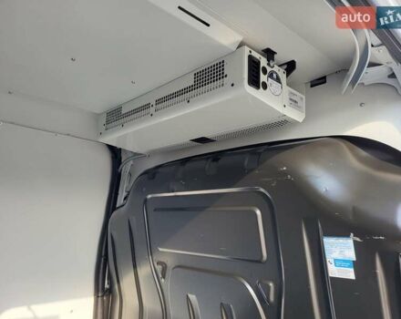 Белый Рено Мастер, объемом двигателя 2.3 л и пробегом 275 тыс. км за 21900 $, фото 34 на Automoto.ua