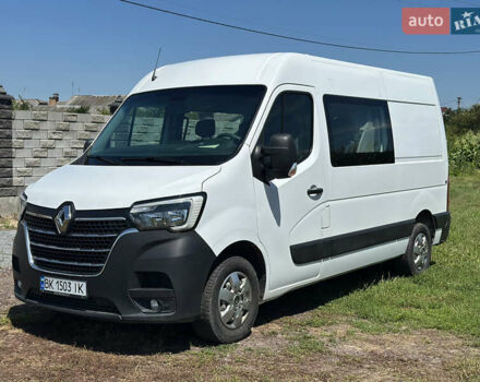 Белый Рено Мастер, объемом двигателя 2.3 л и пробегом 287 тыс. км за 17200 $, фото 3 на Automoto.ua