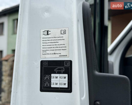 Білий Рено Мастєр, об'ємом двигуна 2.3 л та пробігом 225 тис. км за 23245 $, фото 177 на Automoto.ua