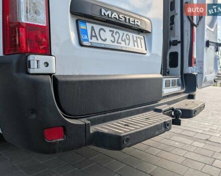 Белый Рено Мастер, объемом двигателя 2.3 л и пробегом 195 тыс. км за 23200 $, фото 12 на Automoto.ua