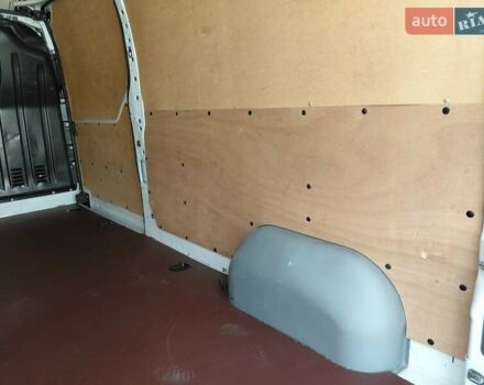 Белый Рено Мастер, объемом двигателя 2.3 л и пробегом 179 тыс. км за 19600 $, фото 19 на Automoto.ua