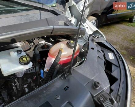 Белый Рено Мастер, объемом двигателя 2.3 л и пробегом 179 тыс. км за 19600 $, фото 10 на Automoto.ua