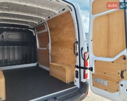 Белый Рено Мастер, объемом двигателя 2.3 л и пробегом 186 тыс. км за 19300 $, фото 32 на Automoto.ua