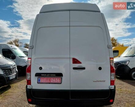Белый Рено Мастер, объемом двигателя 2.3 л и пробегом 179 тыс. км за 19600 $, фото 32 на Automoto.ua