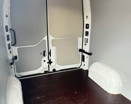 Белый Рено Мастер, объемом двигателя 2.3 л и пробегом 305 тыс. км за 18700 $, фото 23 на Automoto.ua