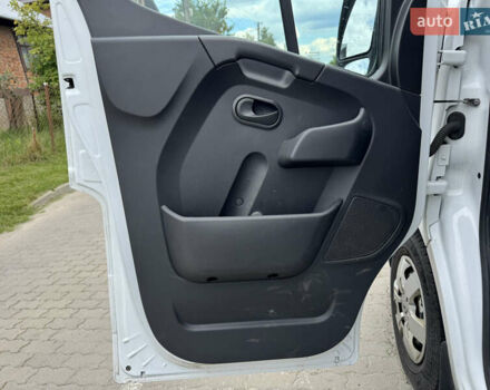 Білий Рено Мастєр, об'ємом двигуна 2.3 л та пробігом 225 тис. км за 23245 $, фото 189 на Automoto.ua
