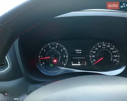 Белый Рено Мастер, объемом двигателя 2.3 л и пробегом 141 тыс. км за 24500 $, фото 6 на Automoto.ua